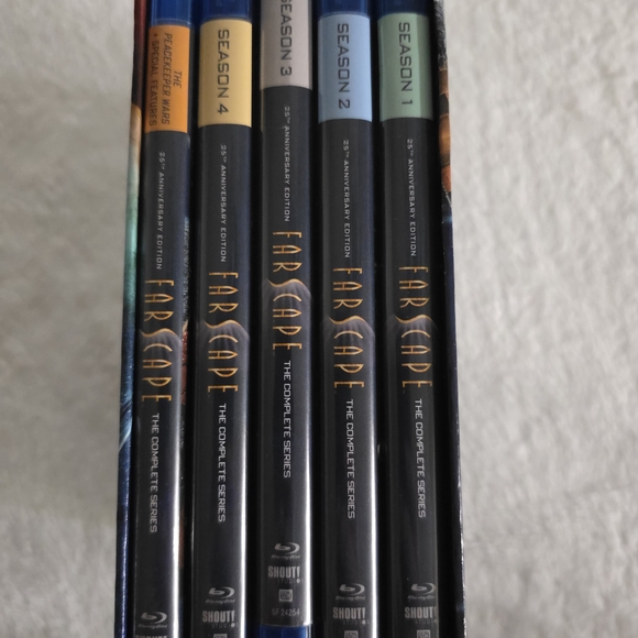 Farscape The Complete Series DVD Set - 25 Anniversary Edition - Picture 2 of 13